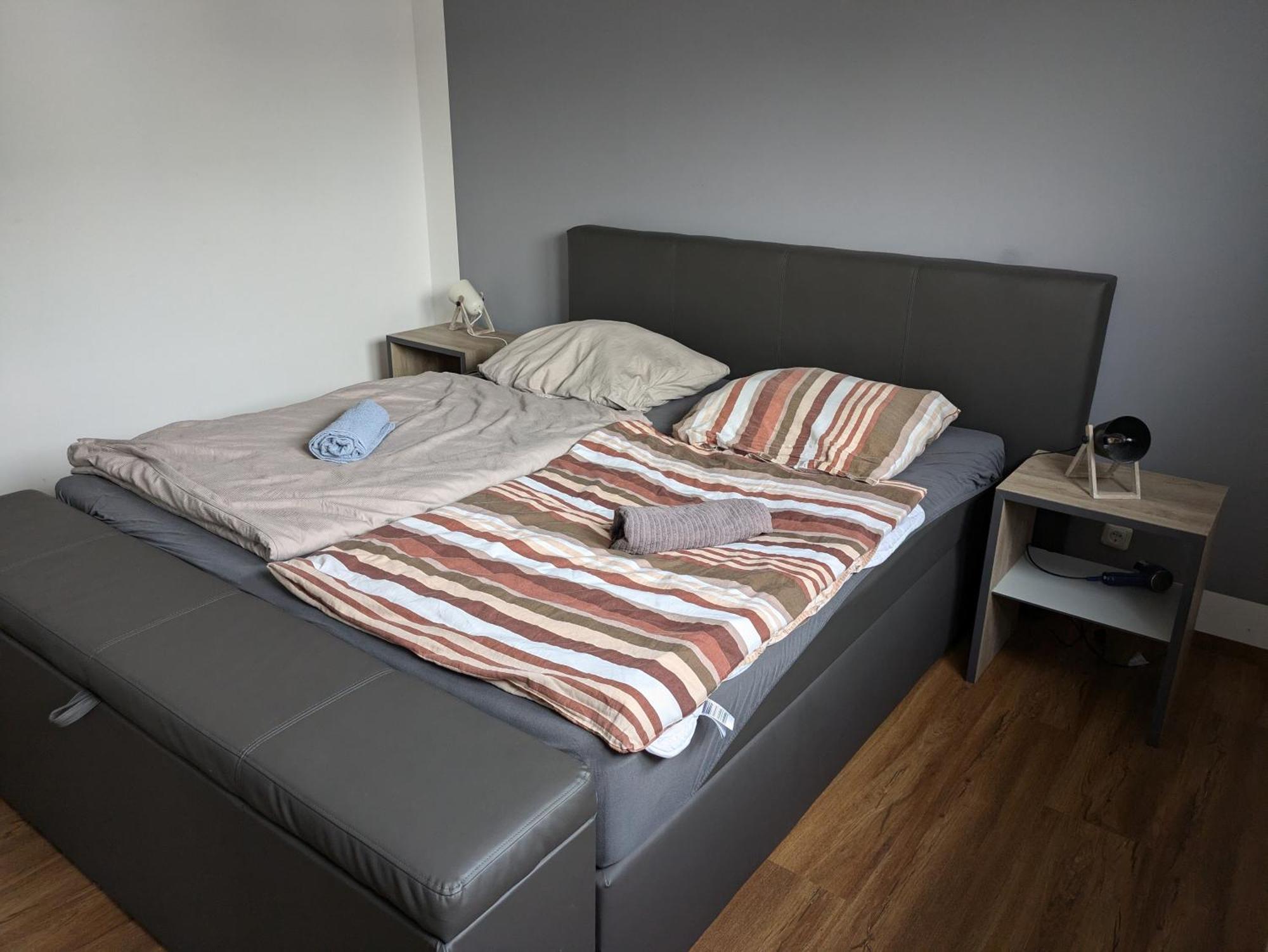 Schoene Einfache Ferienwohnung Zwischen Stadt Und Meer Wilhelmshaven Zewnętrze zdjęcie